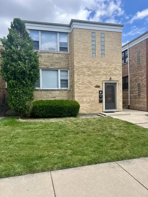 2614 W Estes Ave, Chicago, IL 60645