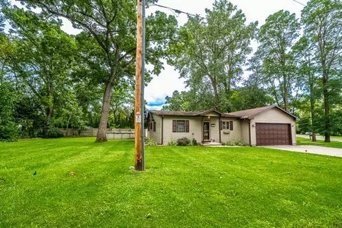 w1039 Marigold Road, Genoa City, WI 53128