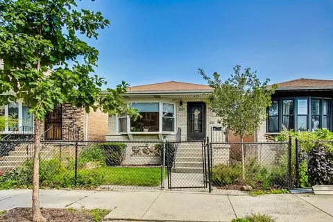 3031 S Quinn St, Chicago, IL 60608