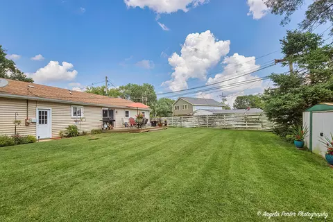 1615 May Dr, Johnsburg, IL 60051 photo 28