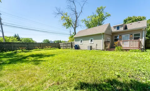5 N 6th Ave, Des Plaines, IL 60016 photo 3