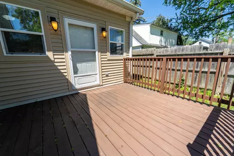 5 N 6th Ave, Des Plaines, IL 60016 photo 4