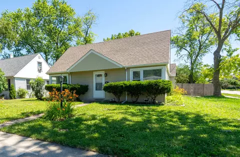 5 N 6th Ave, Des Plaines, IL 60016 photo 2