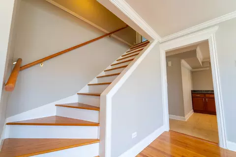5 N 6th Ave, Des Plaines, IL 60016 photo 17