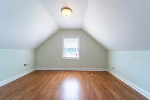 5 N 6th Ave, Des Plaines, IL 60016 photo 18