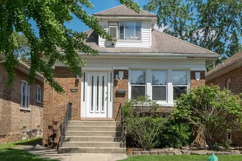 3323 Vernon Ave, Brookfield, IL 60513