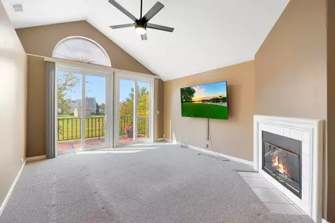 366 Ashford Cir #3, Bartlett, IL 60103 photo 3