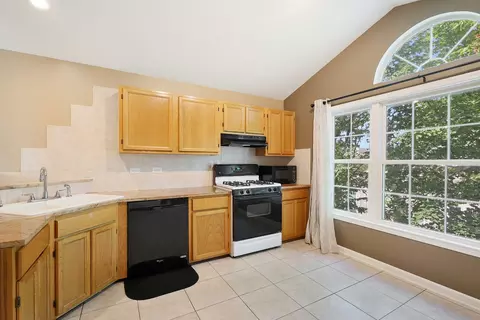 366 Ashford Cir #3, Bartlett, IL 60103 photo 11