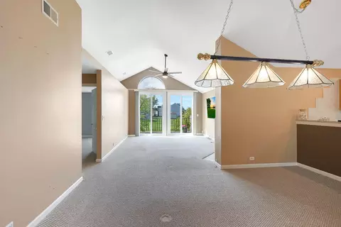 366 Ashford Cir #3, Bartlett, IL 60103 photo 5