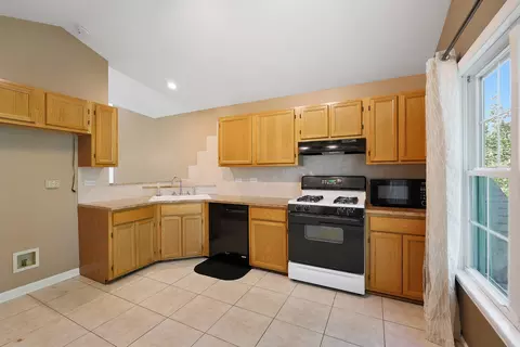 366 Ashford Cir #3, Bartlett, IL 60103 photo 7