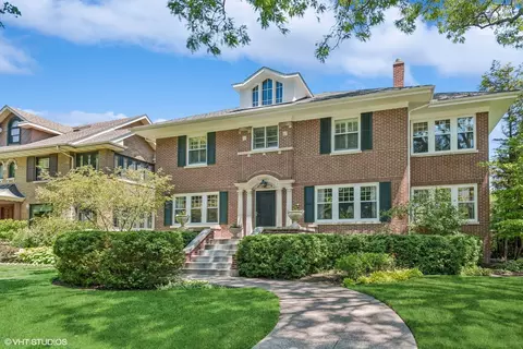 936 N East Ave, Oak Park, IL 60302