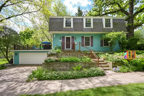 571 Oak St, Glen Ellyn, IL 60137
