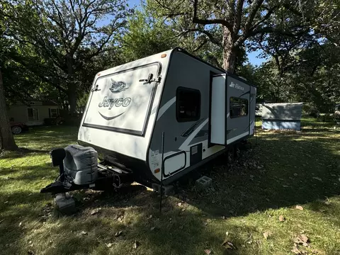 9-128 Woodhaven Lks, Sublette, IL 61367