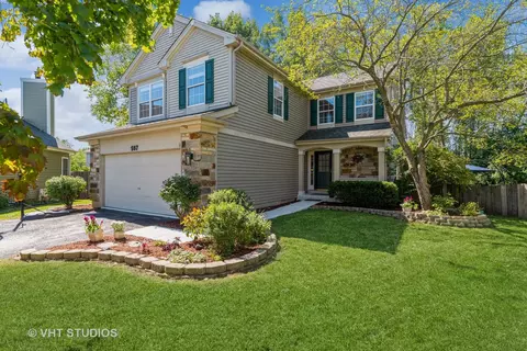 597 E London Ct, Round Lake Beach, IL 60073