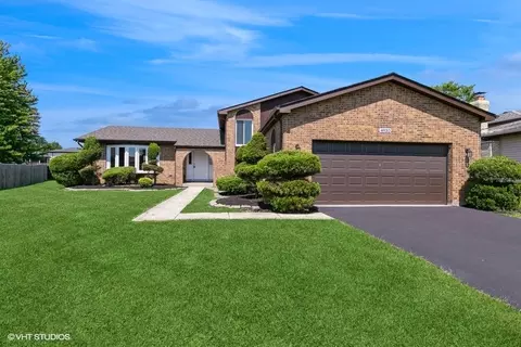 4930 185th Ct, Country Club Hills, IL 60478