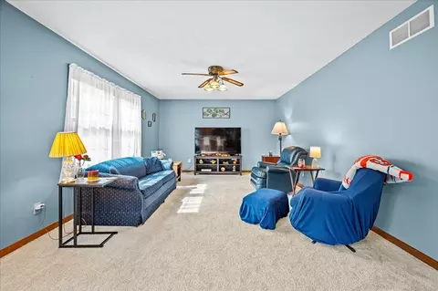 1101 Turtle Creek Ct, Normal, IL 61761 photo 5