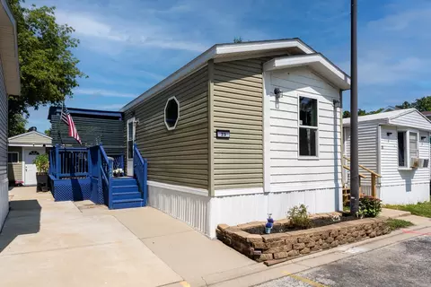 25 Ridgeland Dr #25, La Grange, IL 60525