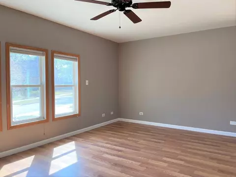 Living - 3706 Rywick Ct, Rolling Meadows, IL 60008 photo 3 of 4