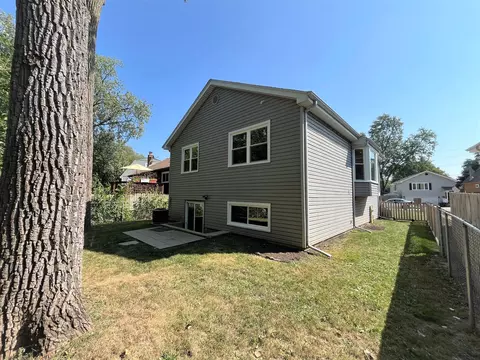 Exterior - 3706 Rywick Ct, Rolling Meadows, IL 60008 photo 3 of 4