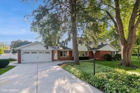 12333 S 68th Ct, Palos Heights, IL 60463