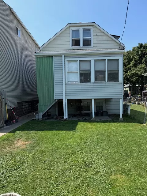 Exterior - 3949 S Artesian Ave, Chicago, IL 60632 photo 4 of 4