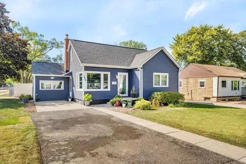 1229 Cleveland St, Lockport, IL 60441