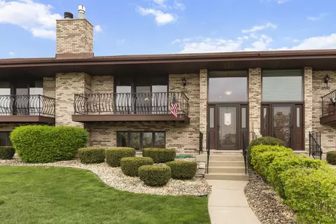 10502 Lynn Dr, Orland Park, IL 60467