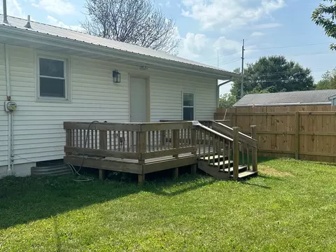 237 E Spruce St, Paxton, IL 60957 photo 17