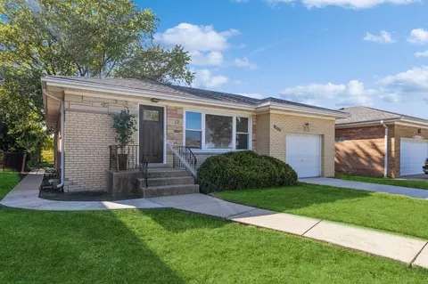 8828 Oriole Ave, Morton Grove, IL 60053