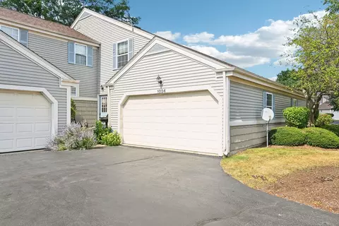 1024 Center Dr, Marengo, IL 60152