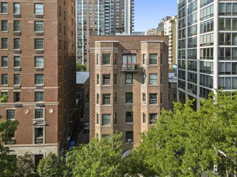 20 E Goethe St #603, Chicago, IL 60610
