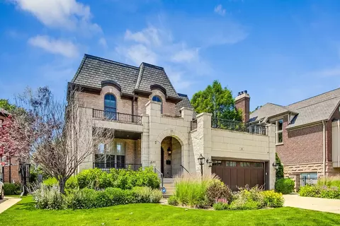 200 S Evergreen Ave, Arlington Heights, IL 60005