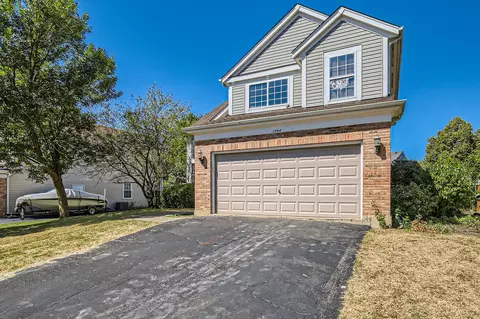 1346 Geneva Ln, Bartlett, IL 60103 photo 3