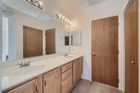 1346 Geneva Ln, Bartlett, IL 60103 photo 16
