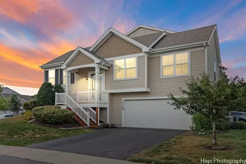 1124 Piccolo Ln, Volo, IL 60073