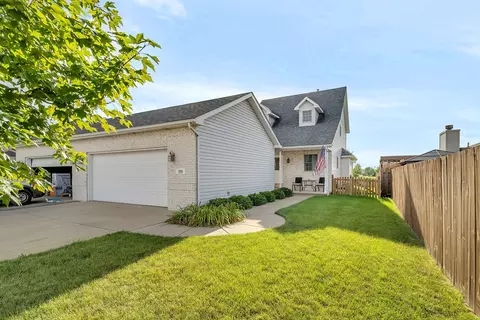 220 S Will Rd #2, Diamond, IL 60416
