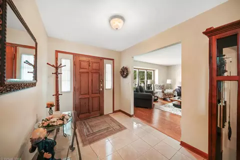 Entry Way - Undisclosed, Wheaton, IL 60189 photo 1 of 3