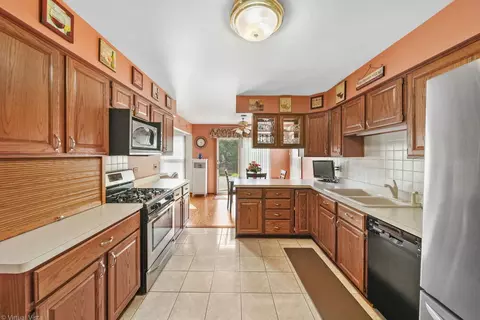 Kitchen - Undisclosed, Wheaton, IL 60189 photo 4 of 5