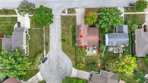 View/Area - Undisclosed, Wheaton, IL 60189 photo 2 of 6