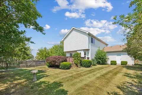 Exterior - 26541 W Deer Path, Channahon, IL 60410 photo 4 of 6
