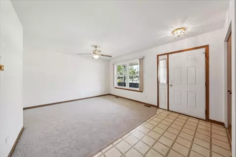 Living - 26541 W Deer Path, Channahon, IL 60410 photo 1 of 3
