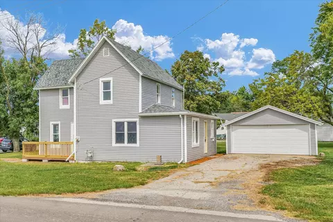202 E State 133 Hwy, Lovington, IL 61937