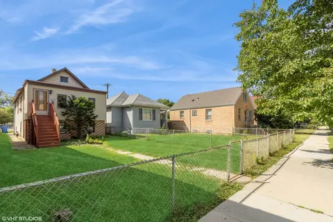 6207 W Montrose Ave, Chicago, IL 60634
