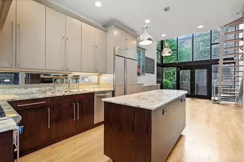 Kitchen - 52 E Cedar St, Chicago, IL 60611 photo 7 of 8