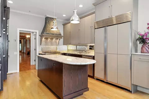 Kitchen - 52 E Cedar St, Chicago, IL 60611 photo 2 of 8