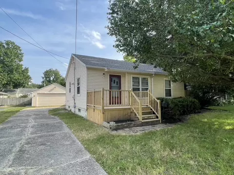 511 E Jackson St, Belvidere, IL 61008