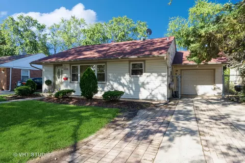 Exterior - 1040 S Wolf Rd, Des Plaines, IL 60016 photo 2 of 7