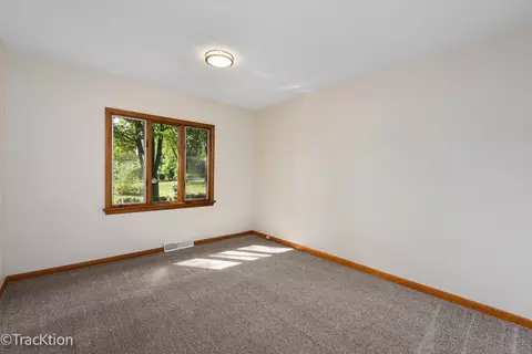 Bedroom - 1055 Reckinger Rd, Aurora, IL 60505 photo 2 of 3