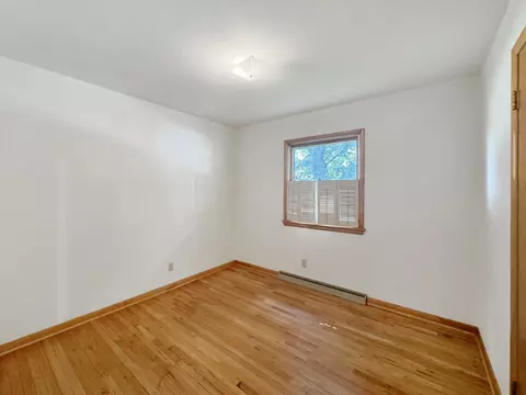 1932 W Laurel St, Freeport, IL 61032 photo 10