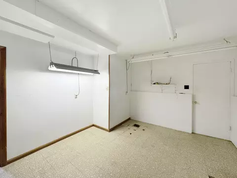 1932 W Laurel St, Freeport, IL 61032 photo 14